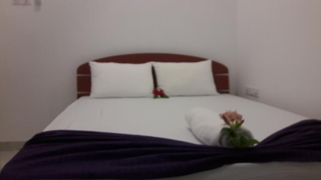 Risenlak Holiday Resort Полоннарува Екстер'єр фото